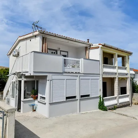 Val Apartment