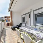 Val Апартаменты Вир