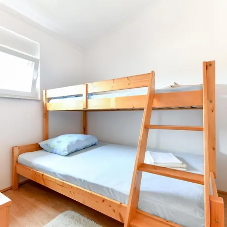 Val Apartment *